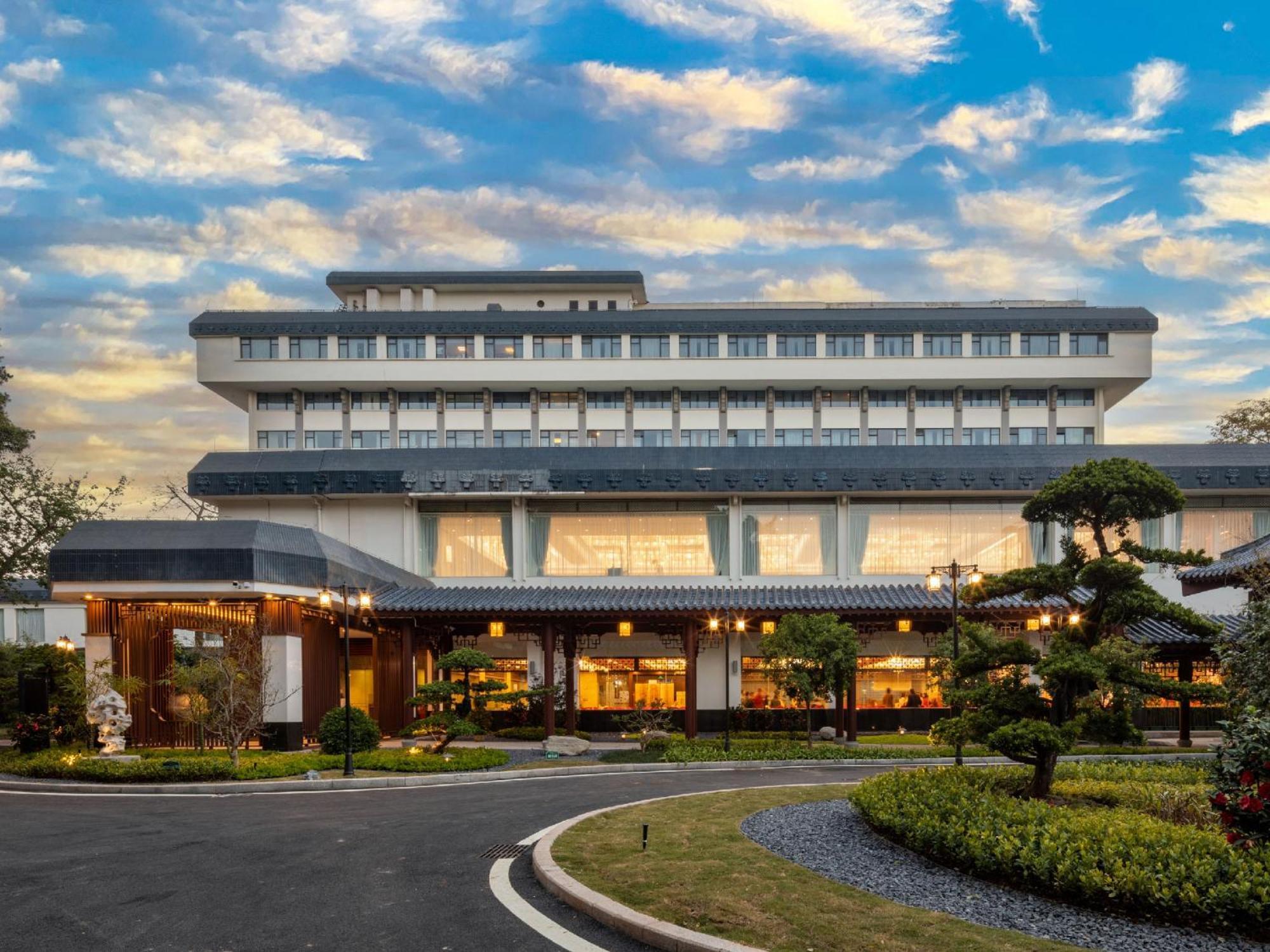 Guangdong Yingbin Hotel-Free Canton Fair Shuttle Bus Экстерьер фото